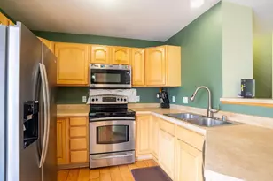 707 Cricket Ln, Madison, WI 53562 - Photo 9