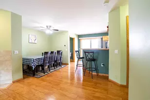 707 Cricket Ln, Madison, WI 53562 - Photo 7