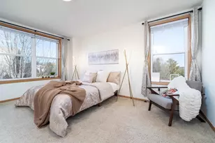 719 Cricket Ln, Madison, WI 53562 - Photo 17