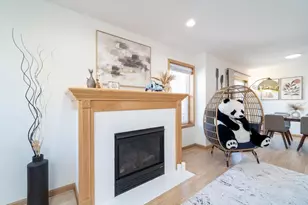 719 Cricket Ln, Madison, WI 53562 - Photo 5