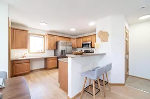 719 Cricket Ln, Middleton, WI 53562 - Photo 13