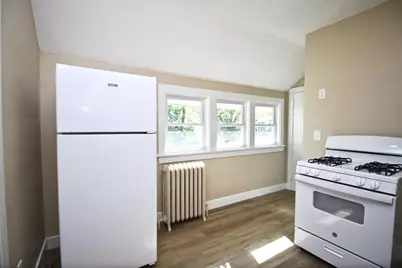 302-304 Bluff Street, Beloit, WI 53511 - Photo 7