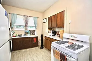 302-304 Bluff St, Beloit, WI 53511 - Photo 15