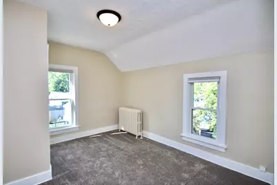 302-304 Bluff Street, Beloit, WI 53511 - Photo 5