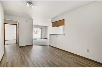 1012 Rockefeller Lane, Madison, WI 53704 - Photo 7