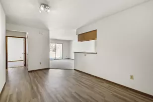 1012 Rockefeller Ln, Madison, WI 53704 - Photo 7