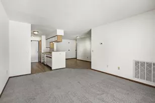 1012 Rockefeller Ln, Madison, WI 53704 - Photo 15