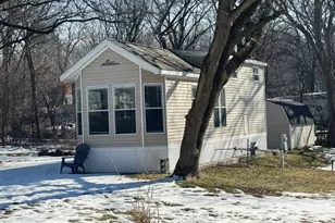 506 Sunset Cir, Edgerton, WI 53534 - Photo 19