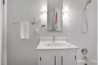 718 W Olin Avenue, Madison, WI 53715 - Photo 15