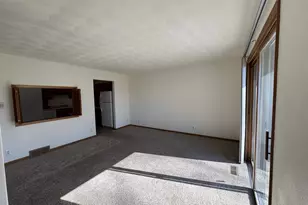 225 Ba-Wood Ln, Janesville, WI 53545 - Photo 3