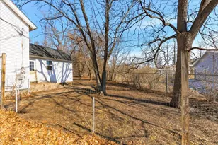 111 James St, Portage, WI 53901 - Photo 11