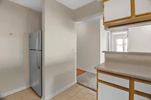 7202 Flagship Dr, Madison, WI 53719 - Photo 11