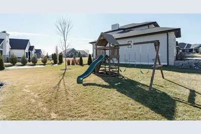 4872 Augusta Drive, Middleton, WI 53597 - Photo 5