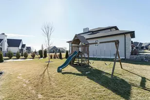 4872 Augusta Dr, Middleton, WI 53597 - Photo 5