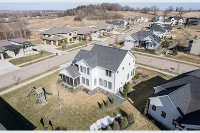 4872 Augusta Drive, Middleton, WI 53597 - Photo 15