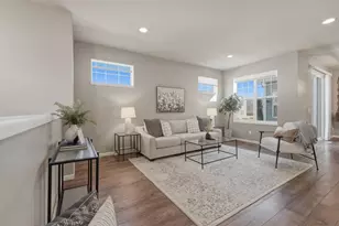 2914 Bulwer Ln, Fitchburg, WI 53593 - Photo 5