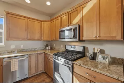 2914 Bulwer Lane, Fitchburg, WI 53593 - Photo 17