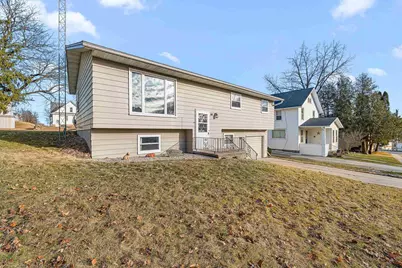 318 Scott Street, Cambria, WI 53923 - Photo 3