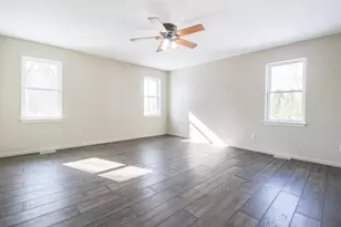 864 Leah Ct, Jefferson, WI 53549 - Photo 15