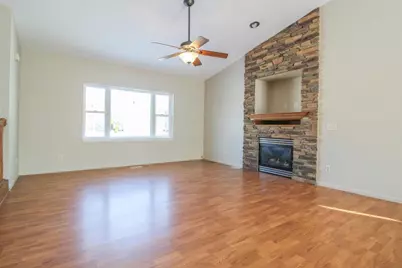 864 Leah Court, Jefferson, WI 53549 - Photo 3