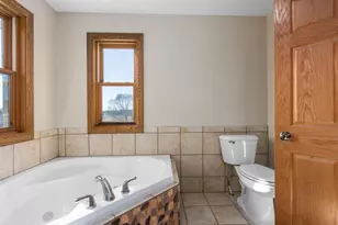 2002 Retzlaff Dr, Reedsburg, WI 53959 - Photo 25