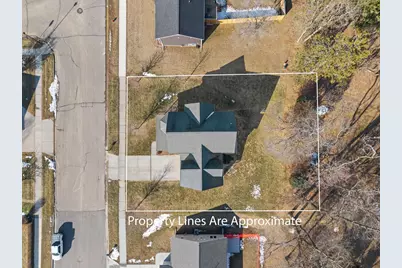 2002 Retzlaff Drive, Reedsburg, WI 53959 - Photo 3