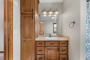 2002 Retzlaff Dr, Reedsburg, WI 53959 - Photo 23