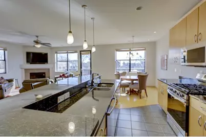 808 Williamson Street #402, Madison, WI 53703 - Photo 7