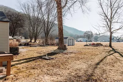 1202 E Iowa Street, Prairie Du Chien, WI 53821 - Photo 27