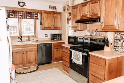 1202 E Iowa Street, Prairie Du Chien, WI 53821 - Photo 11