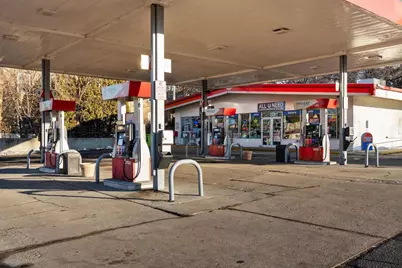 404 N Parker Drive, Janesville, WI 53545 - Photo 3