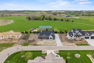 6811 Angelica Trl, Sun Prairie, WI 53590 - Photo 85