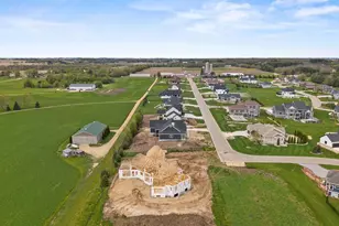6811 Angelica Trl, Sun Prairie, WI 53590 - Photo 87