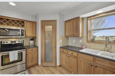 1426 Chadsworth Drive, Sun Prairie, WI 53590 - Photo 15