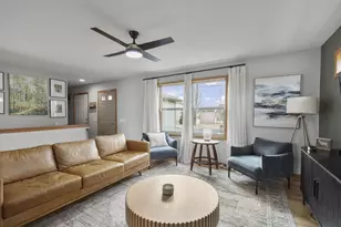 1426 Chadsworth Dr, Sun Prairie, WI 53590 - Photo 5