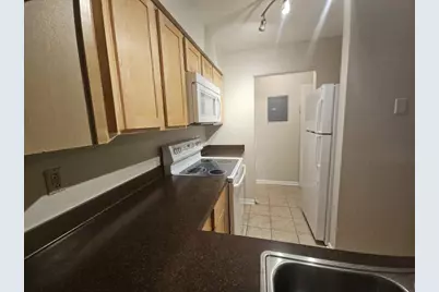 906 Kottke Drive #5, Madison, WI 53719 - Photo 7