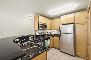 333 W Mifflin St, Madison, WI 53703 - Photo 11
