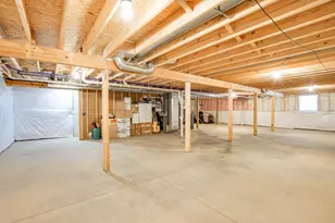 3221 Emerald Dr, Janesville, WI 53546 - Photo 37