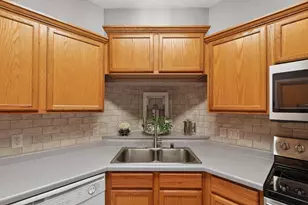 410 New Age Cir, Verona, WI 53593 - Photo 9