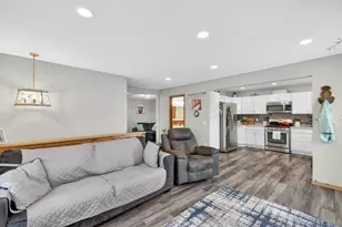 304 Holland Ln, Hollandale, WI 53544 - Photo 9