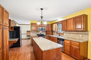 3766 Sunny Wood Dr, DeForest, WI 53532 - Photo 15