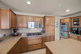 2638 Sweet Sparrow Pl, Sun Prairie, WI 53590 - Photo 9