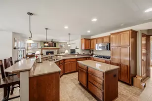 2638 Sweet Sparrow Pl, Sun Prairie, WI 53590 - Photo 7