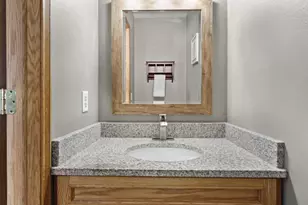 3334 Swinburne Dr, Mcfarland, WI 53558 - Photo 13