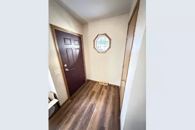 N115W21106 Brookside Circle, Germantown, WI 53022 - Photo 3