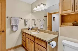 123 W Washington Ave, Madison, WI 53703 - Photo 33