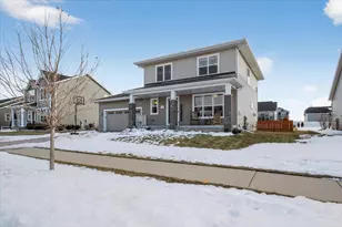 819 Tamarack Ln, Sun Prairie, WI 53590 - Photo 1