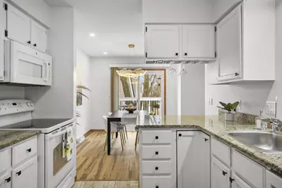 843 Hemlock Drive, Verona, WI 53593 - Photo 11