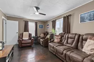 416 S Farmer St, Princeton, WI 54968 - Photo 9