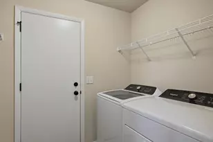 1715 Innovation Ln, Verona, WI 53593 - Photo 7